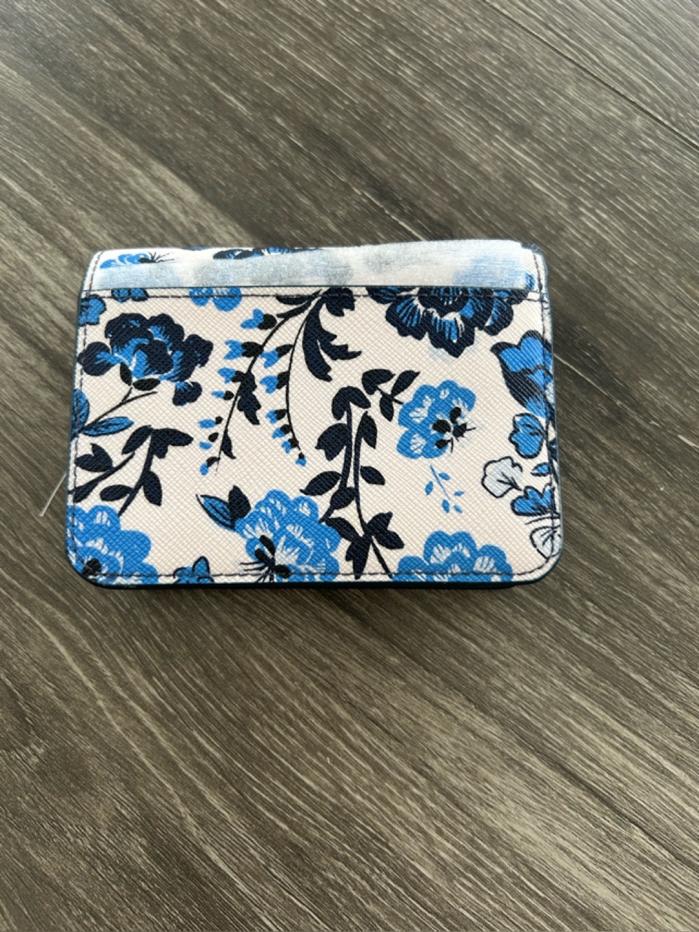 Kate Spade wallet. NEW - Picture 2 of 5